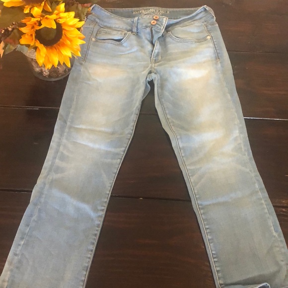 American Eagle Size 8 Jeans - Picture 1 of 8